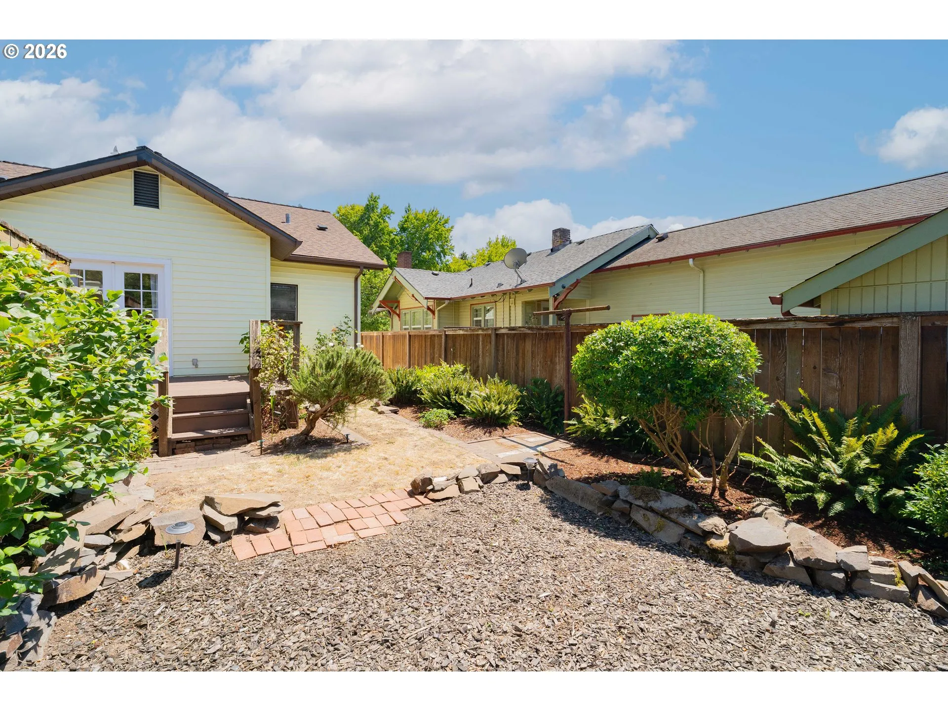 Yard-Back