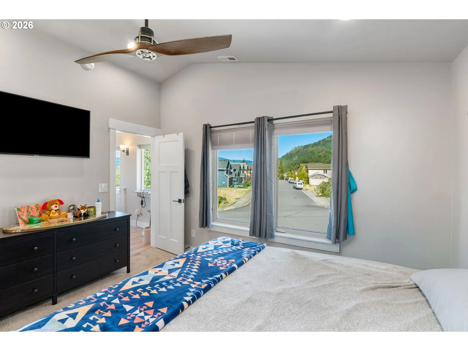 Bedroom, Owner's Suite