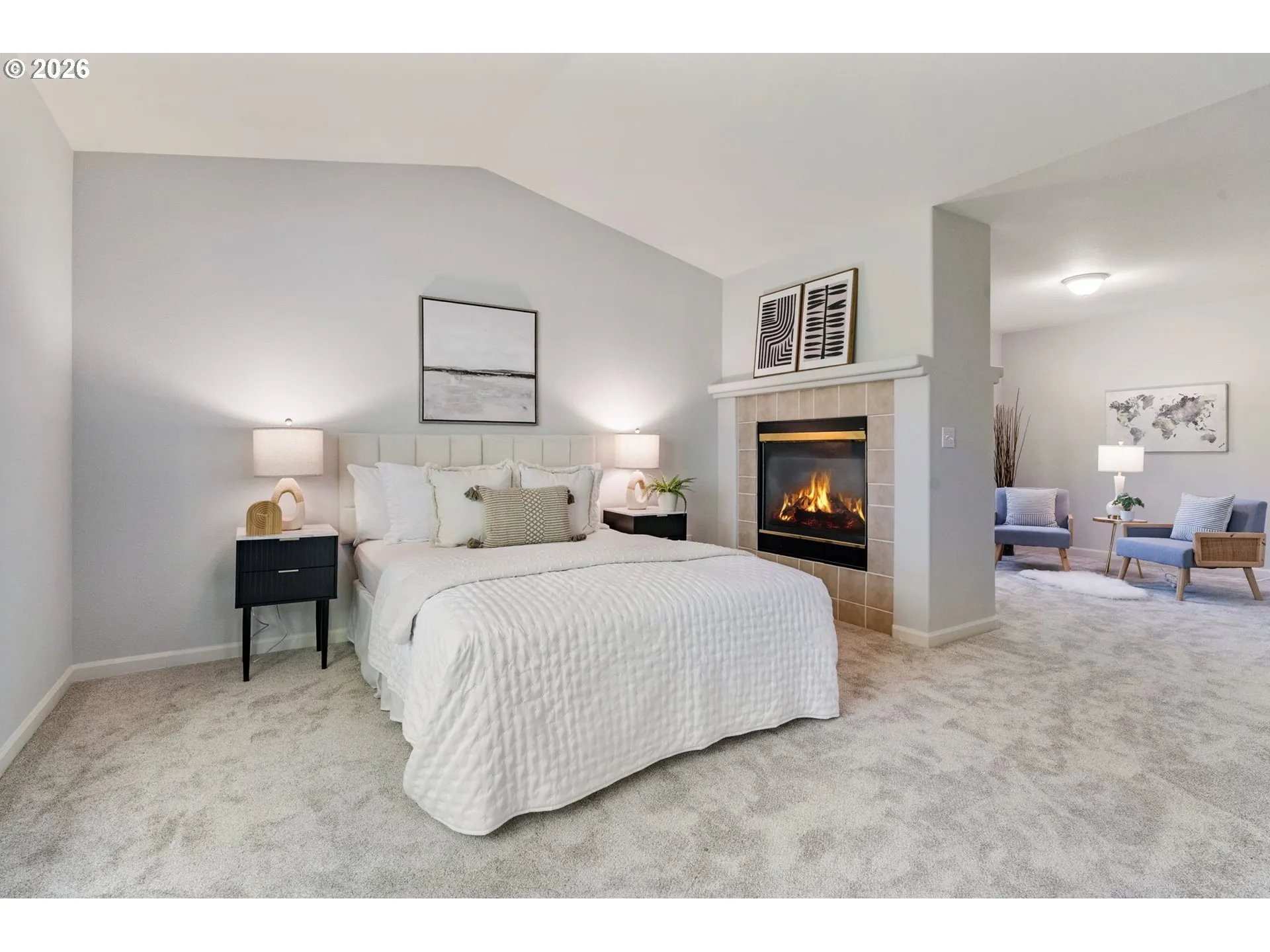 Bedroom, Primary-Vaulted Ceilings