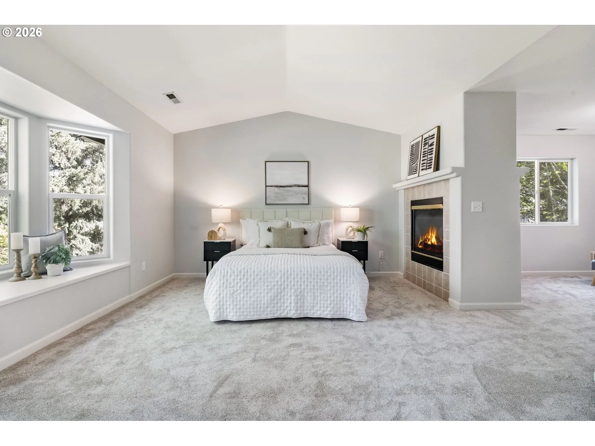 Bedroom, Primary-Vaulted Ceilings