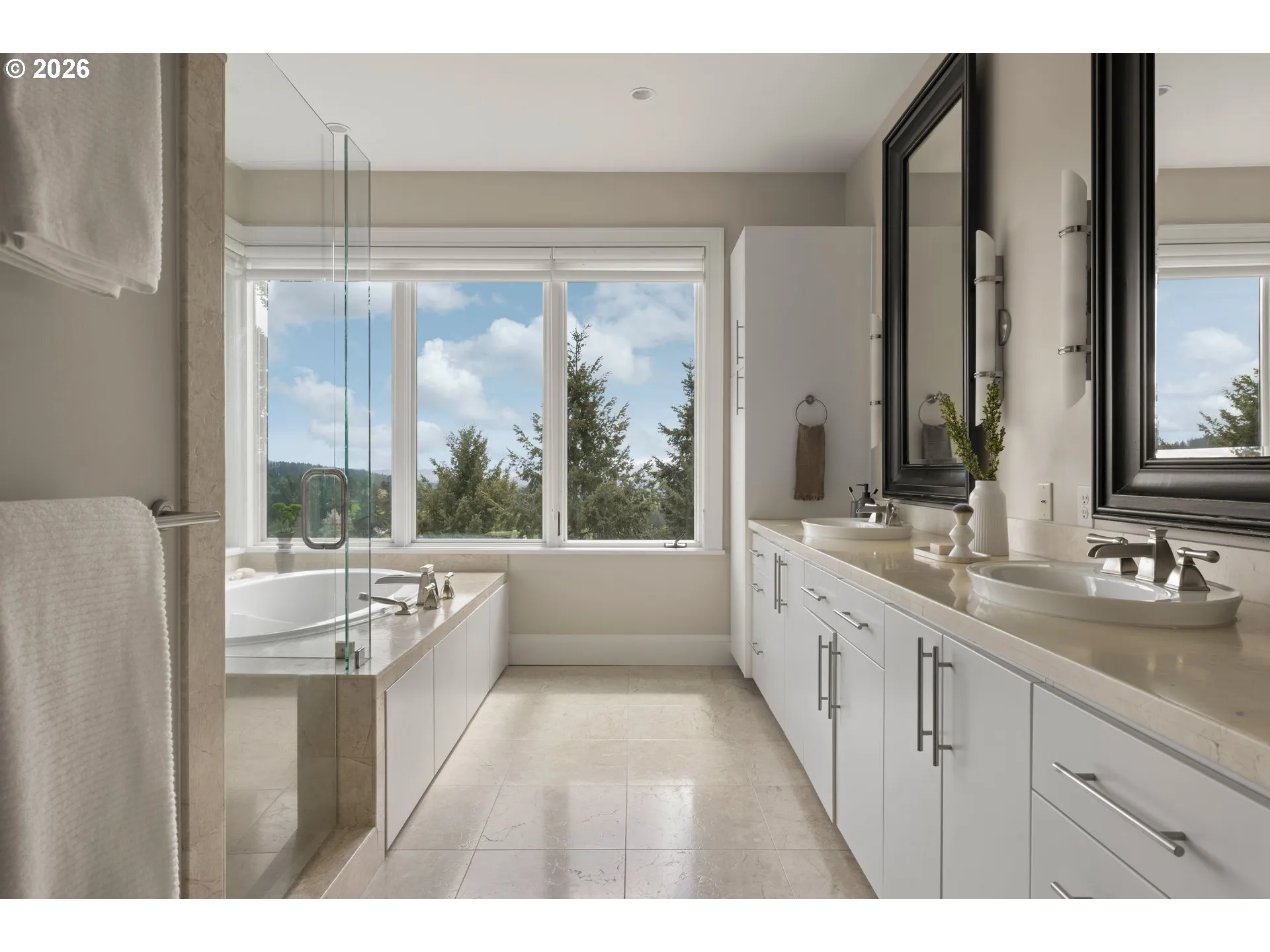 Primary Bedroom-Attached Bathroom