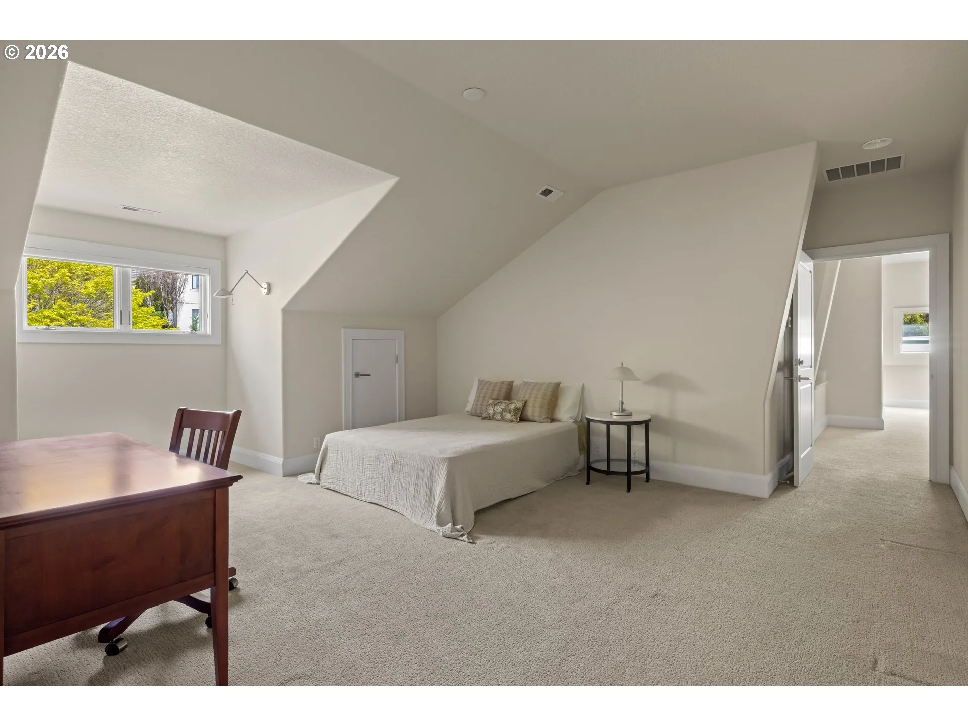 Bedroom-Upper