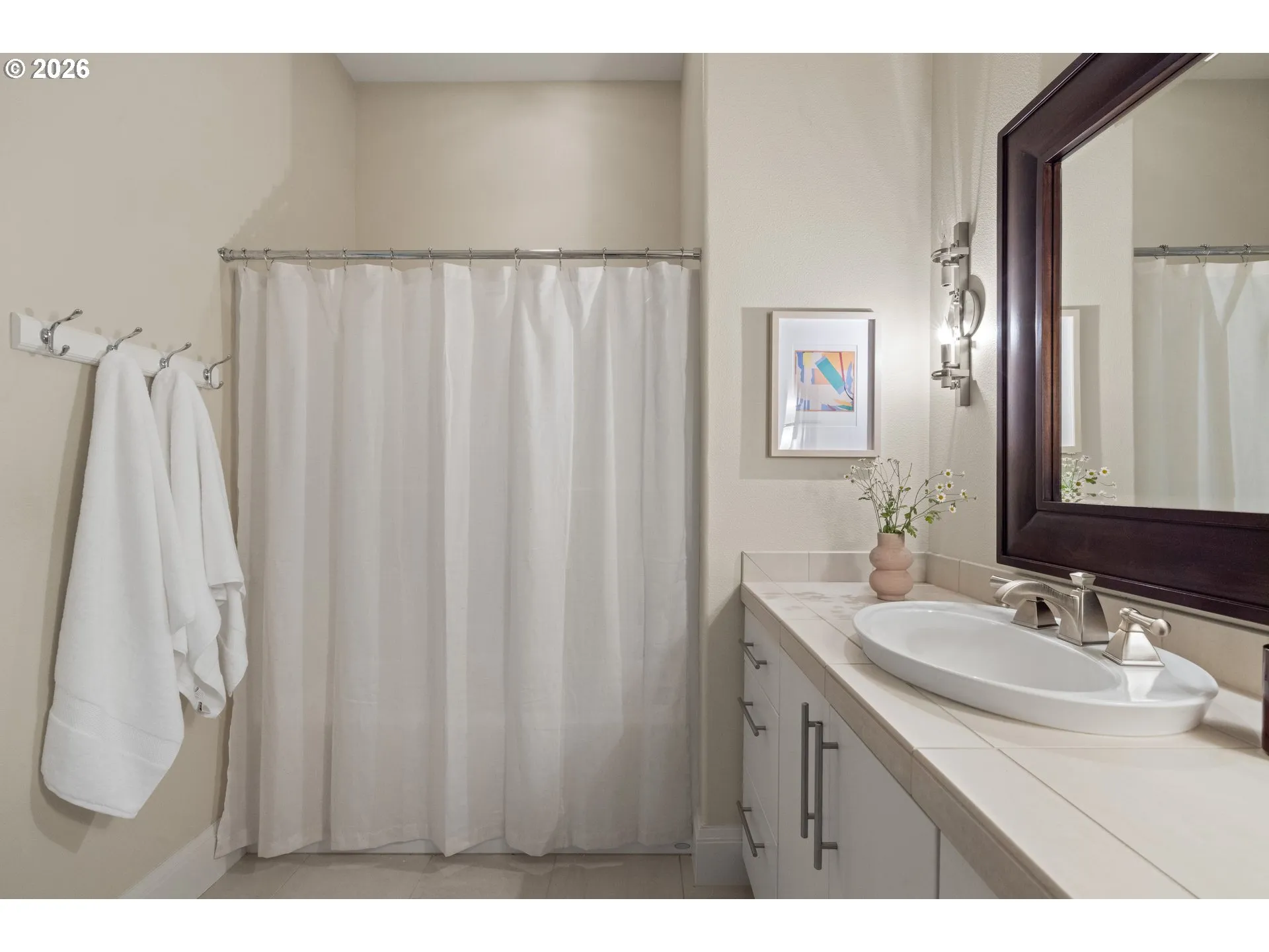 Bathroom, Attached-Lower