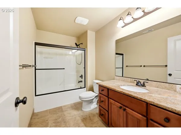 Bathroom-Upper