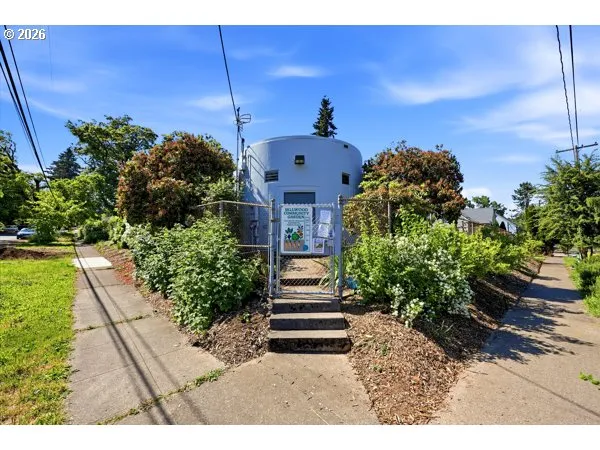 Community Garden
