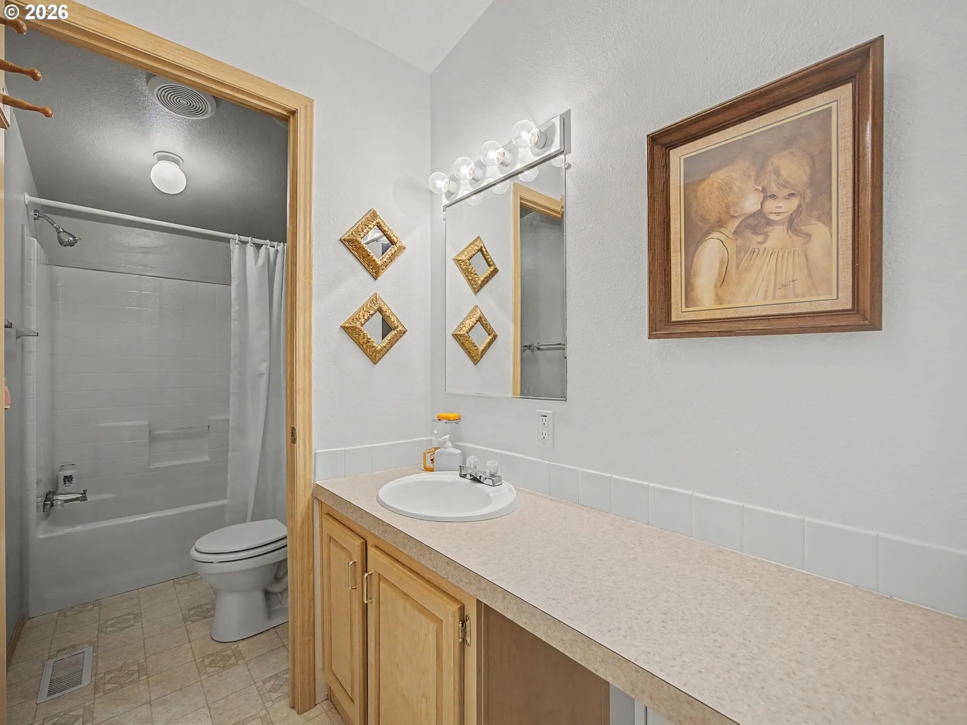 En Suite Bathroom