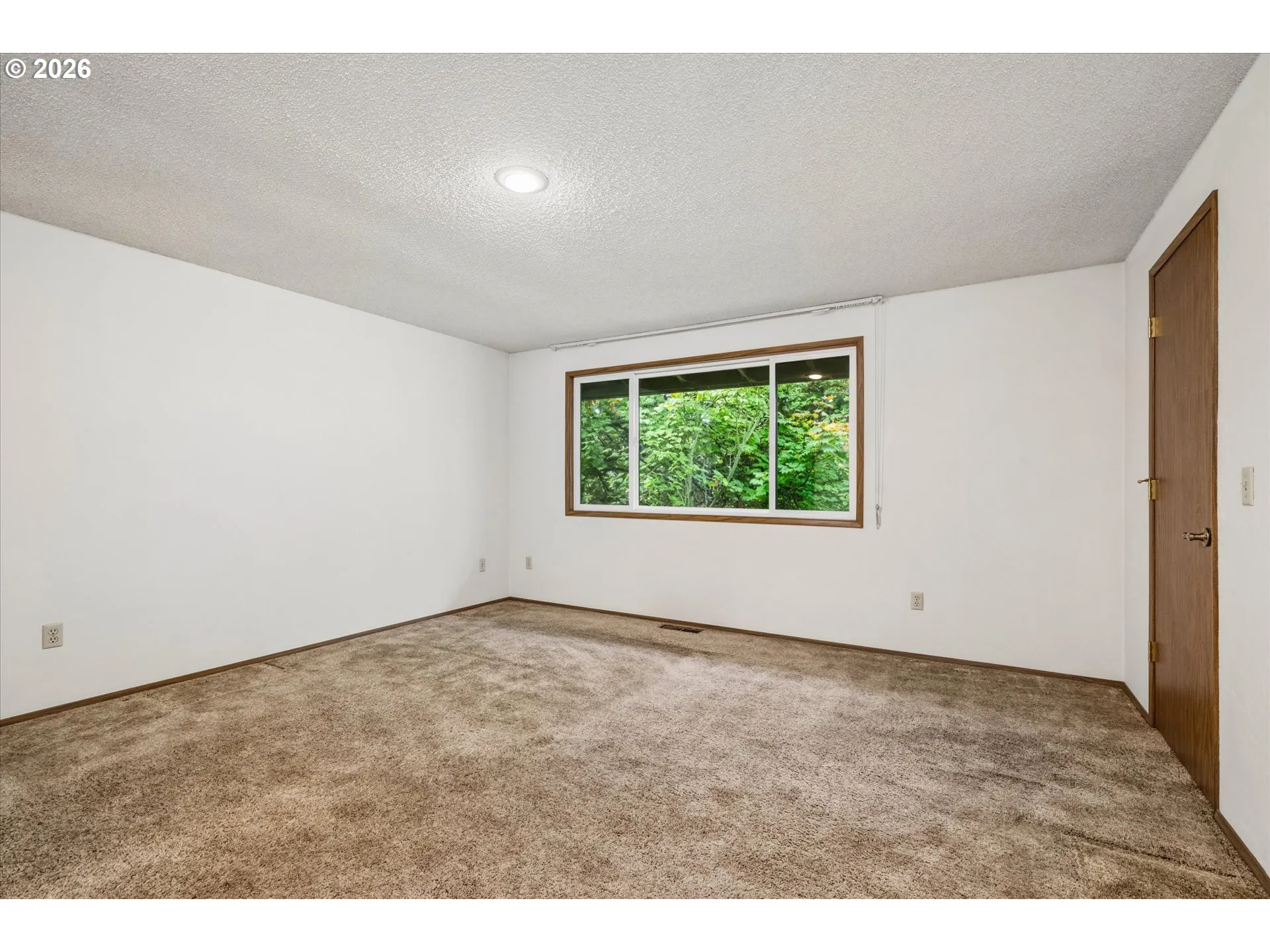 Bedroom, Primary