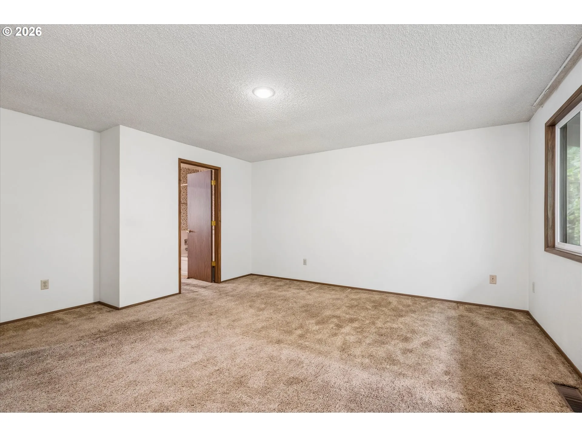 Bedroom, Primary