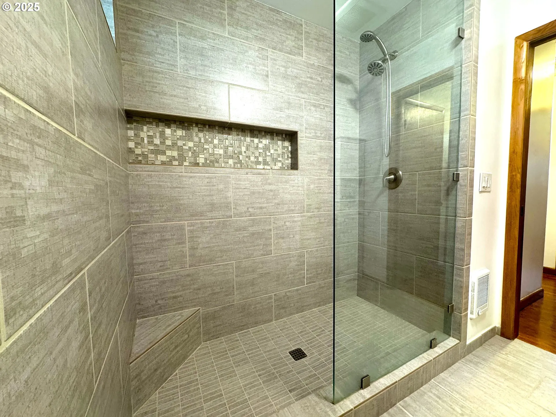 Bathroom-Walk in Shower