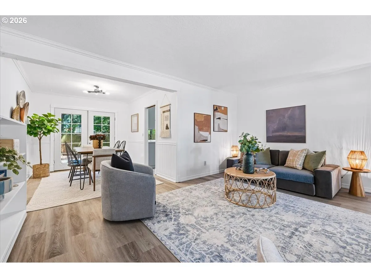 Living Room/Dining Room