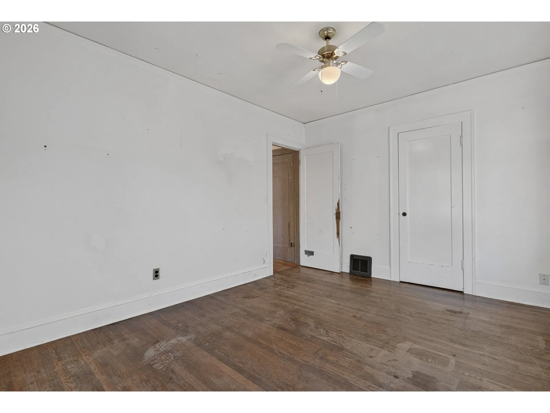 Bedroom-Main