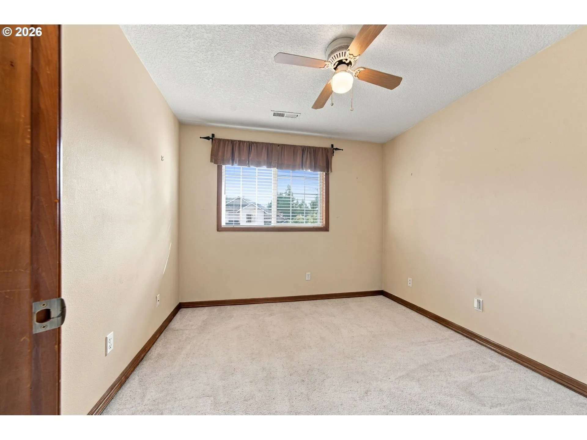 Den/Office-Upper