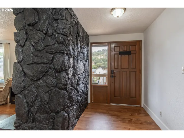 Entrance/Foyer