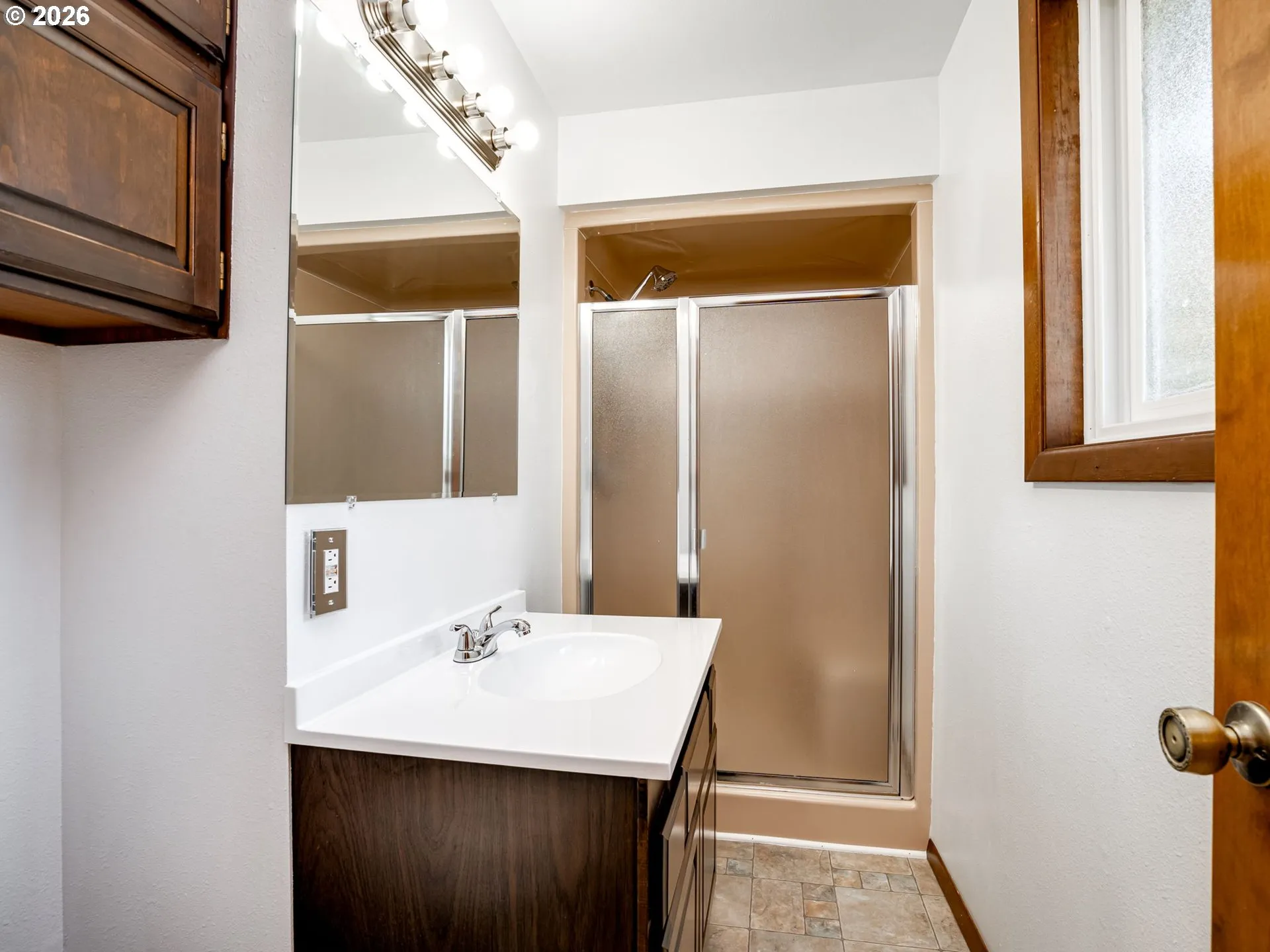 Bathroom, Attached