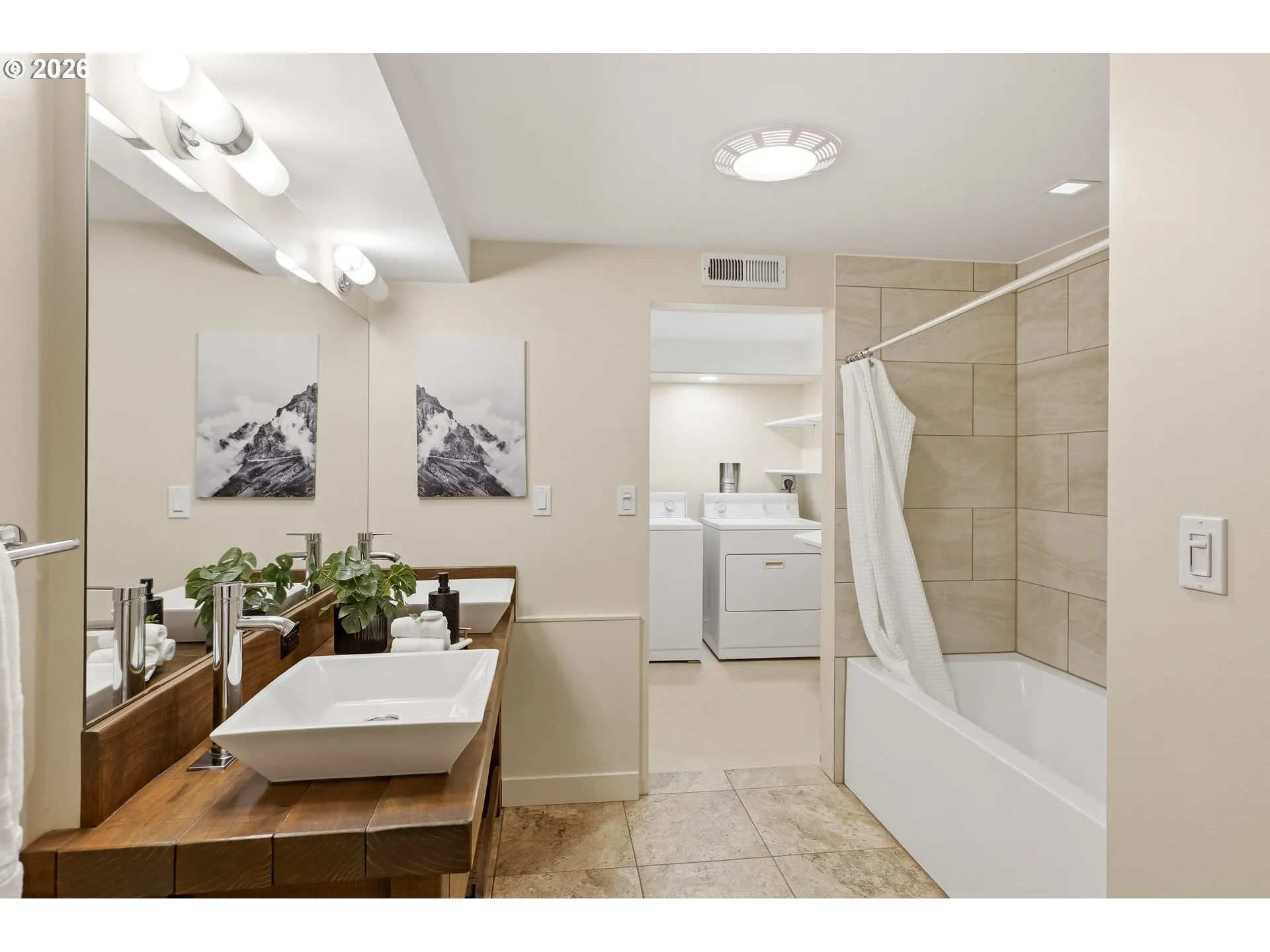 Bathroom, Attached-Double Sinks