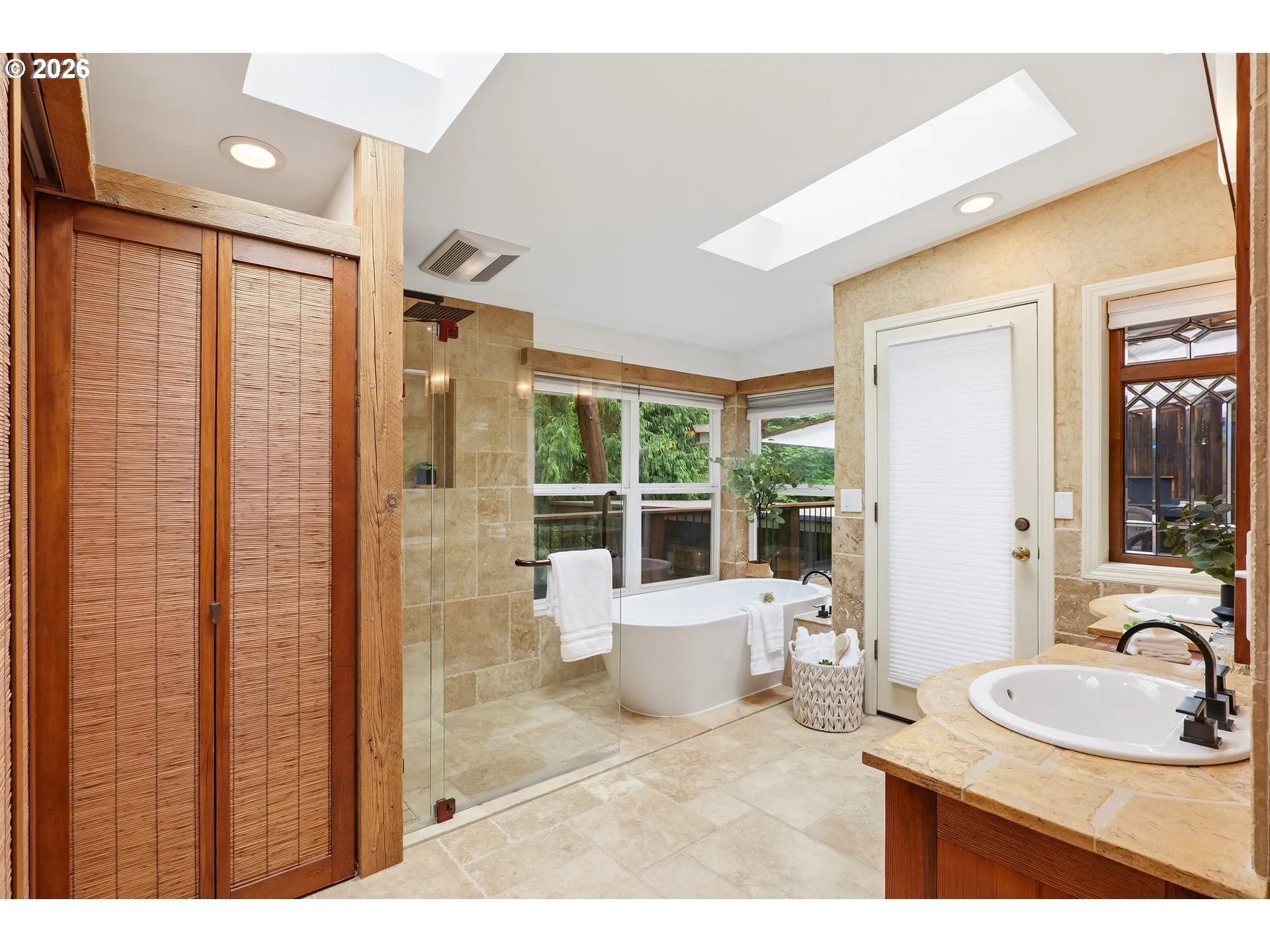 Owner's Suite Bathroom-Garden Tub