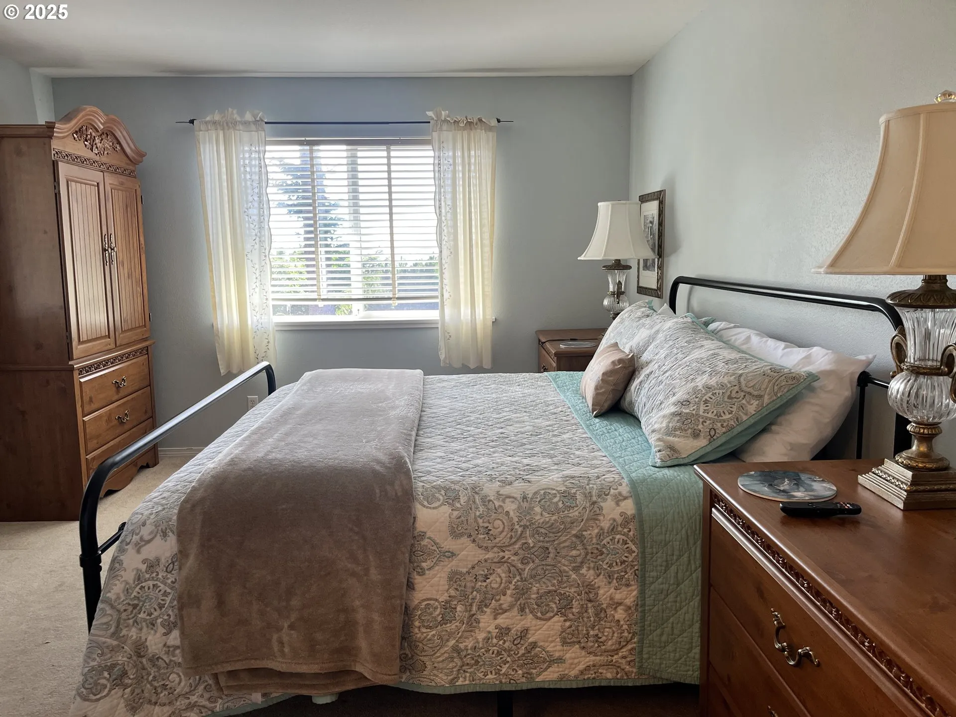 Bedroom, Primary