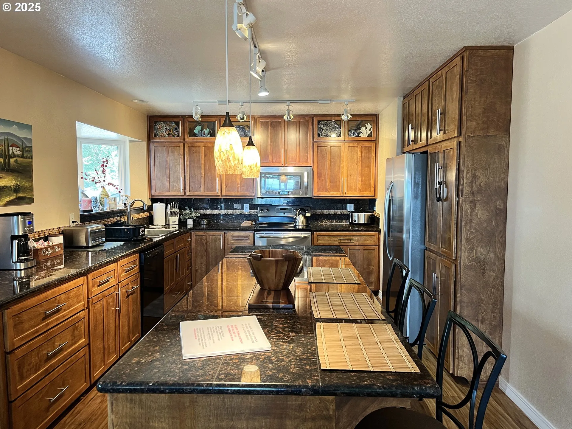 Kitchen-Island