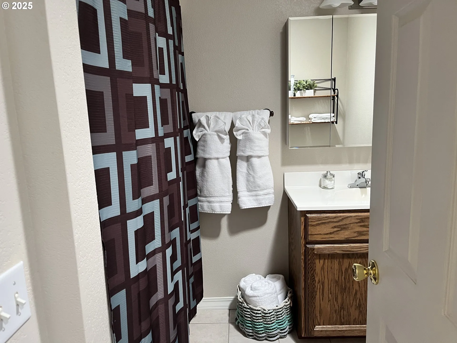 Bathroom-Hall