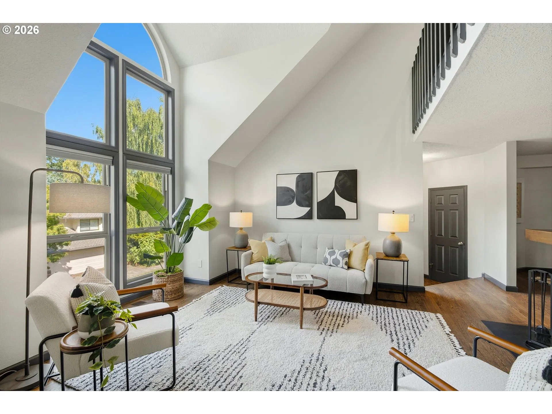 Living Room-Vaulted Ceilings