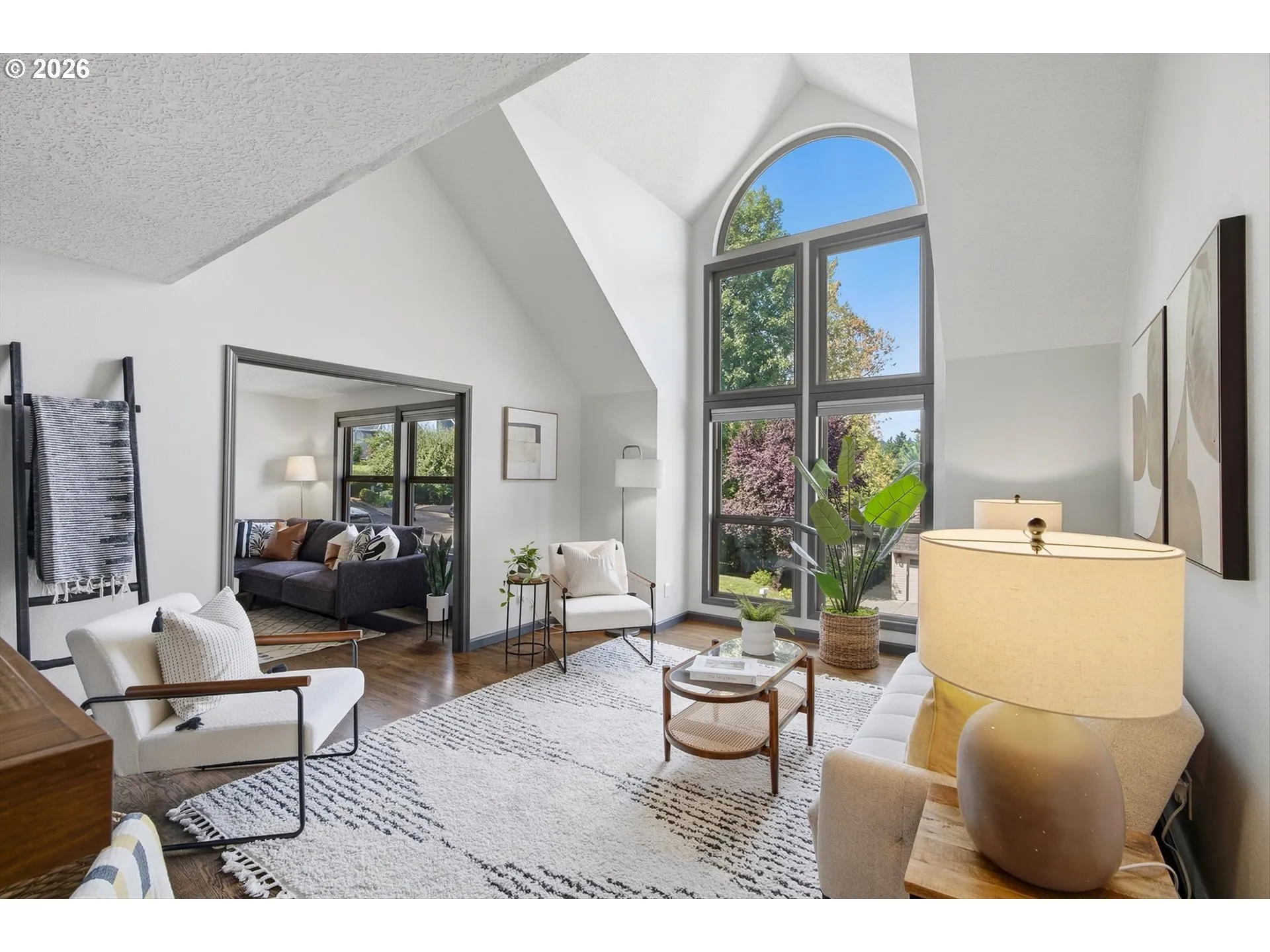 Living Room-Vaulted Ceilings