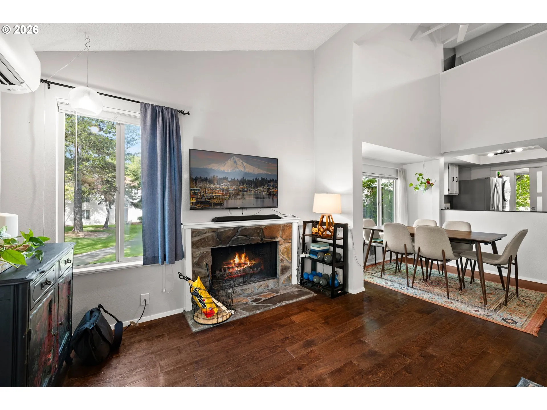 Living Room-Fireplace