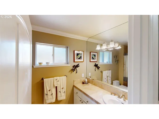 Bathroom-Hall