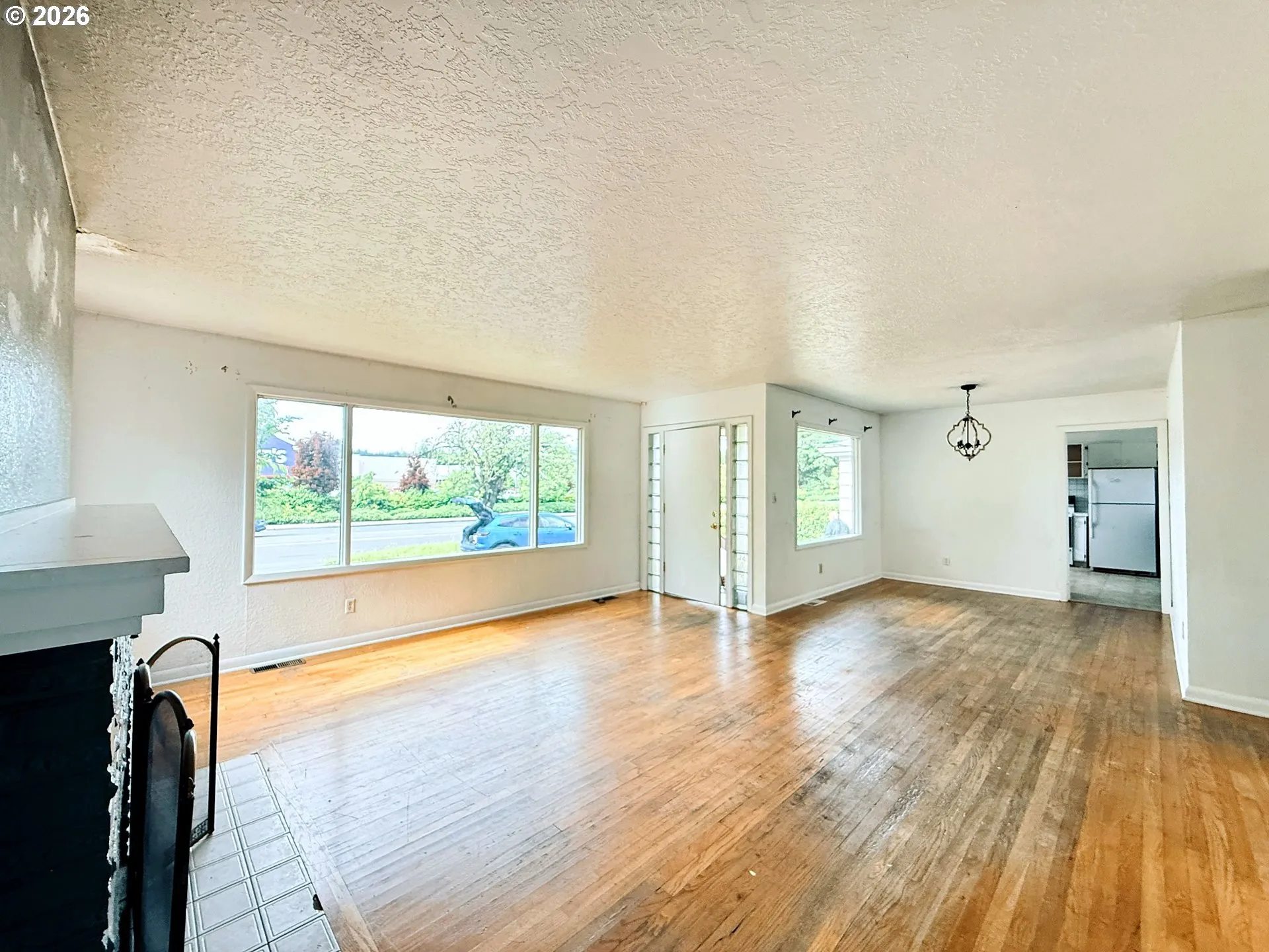 Living Room/Dining Room