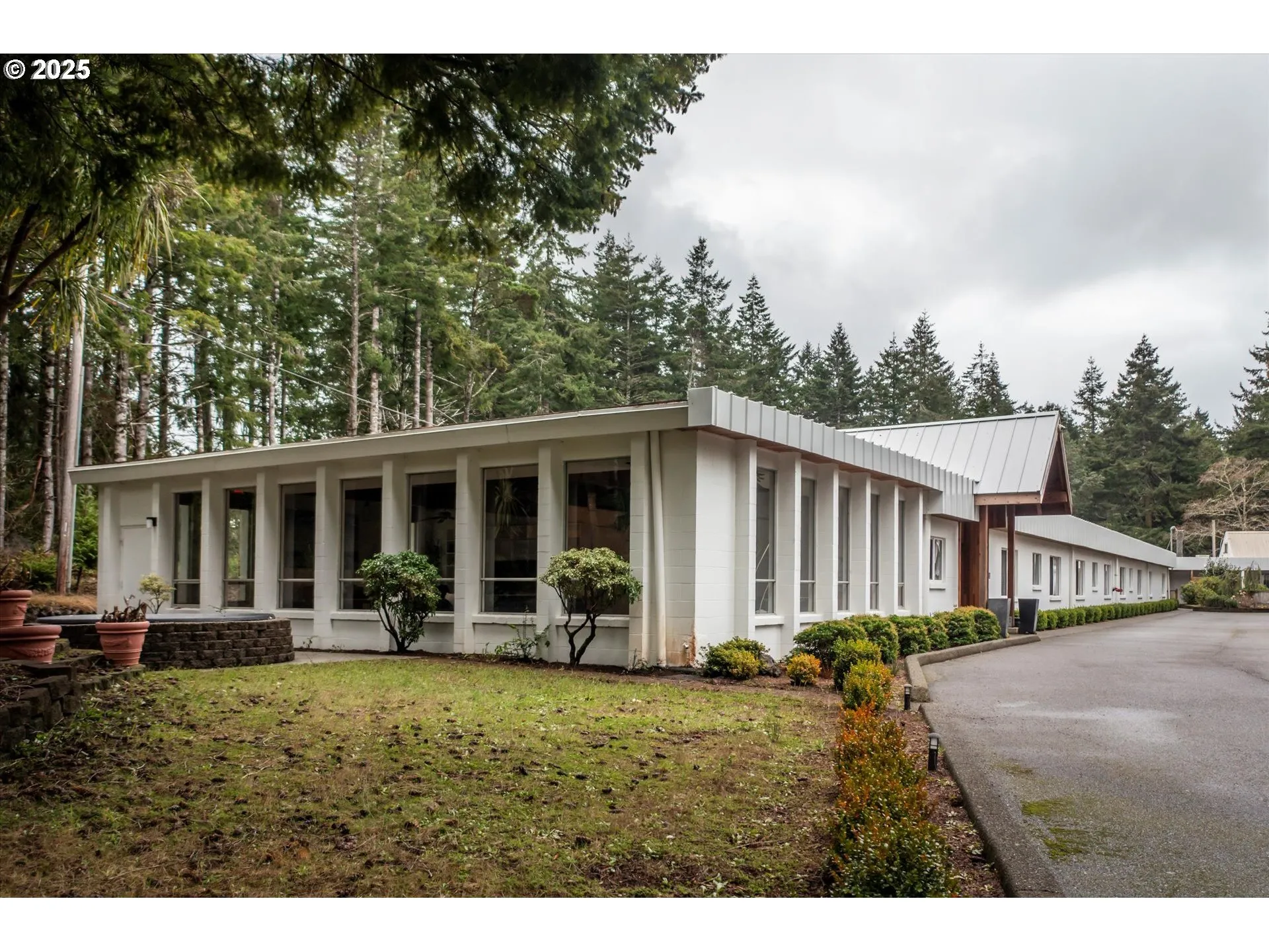 Commercial Sale For Sale