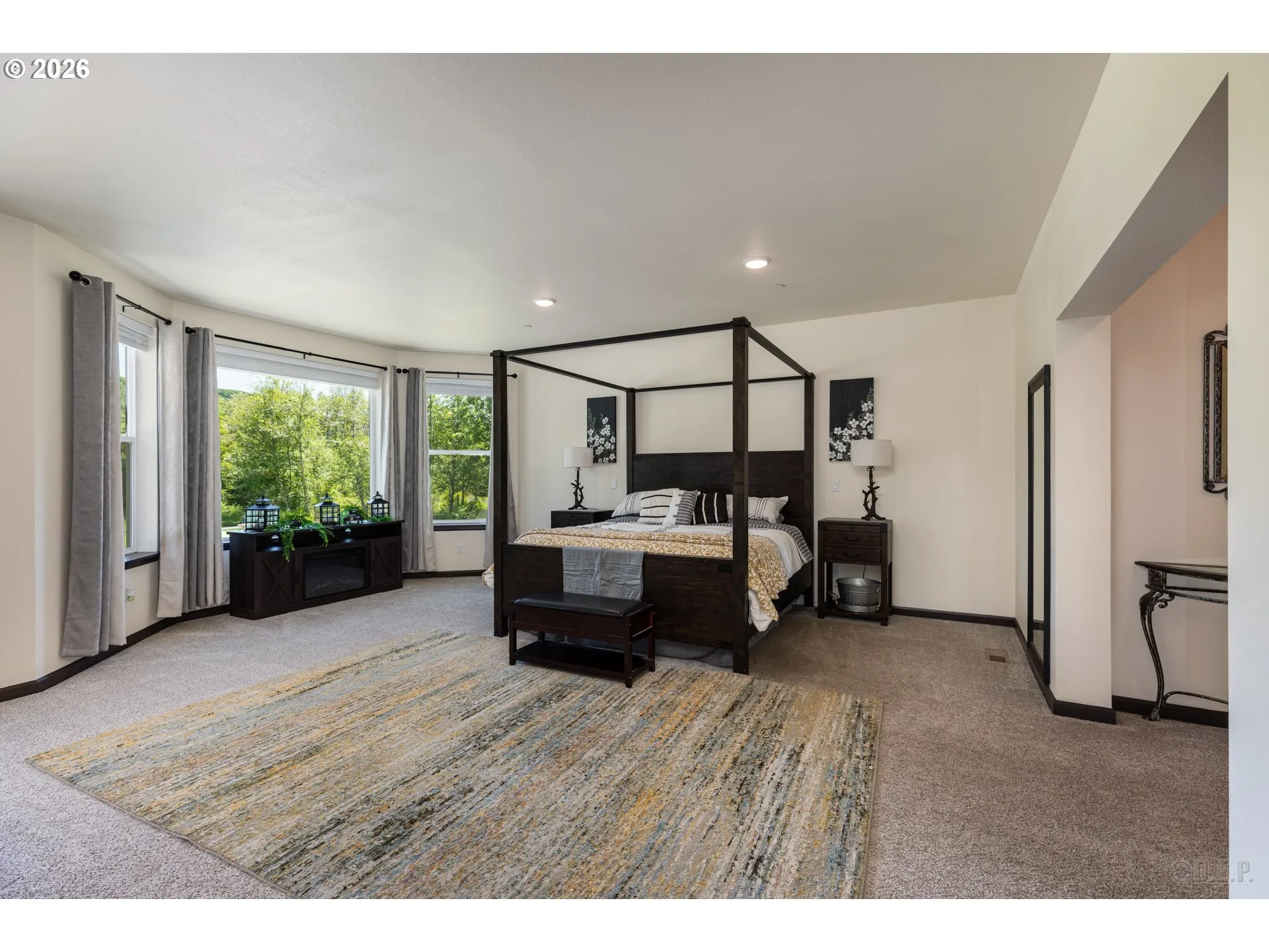 Bedroom, Primary