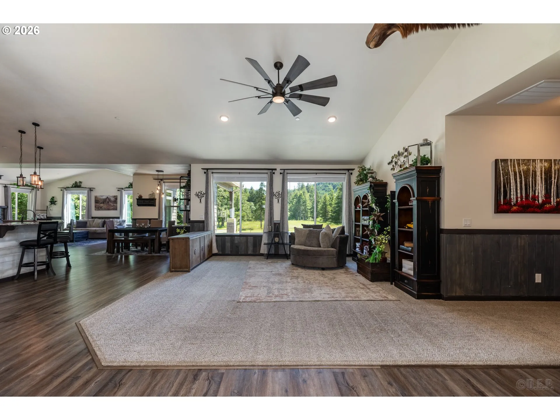 Living Room-Ceiling Fan
