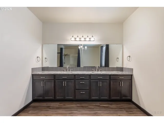 Bathroom, Attached-Double Sinks