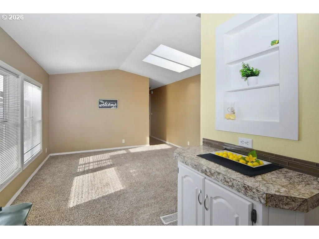 Living Room-Vaulted Ceilings