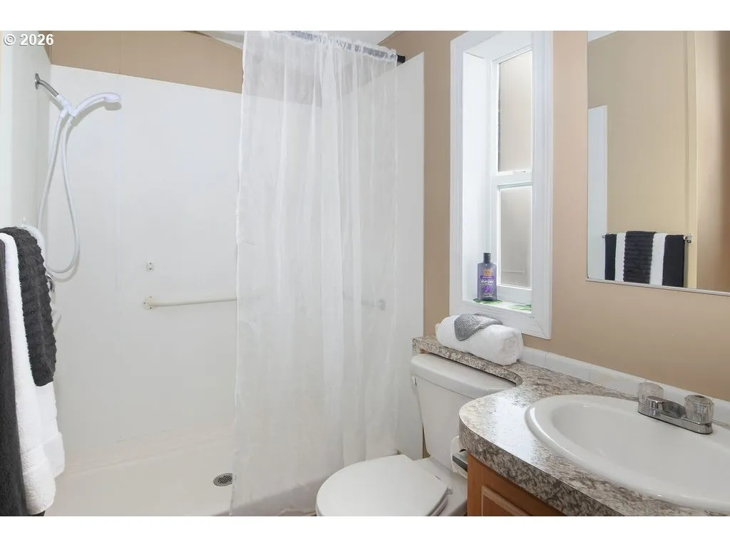 Bathroom-Walk in Shower