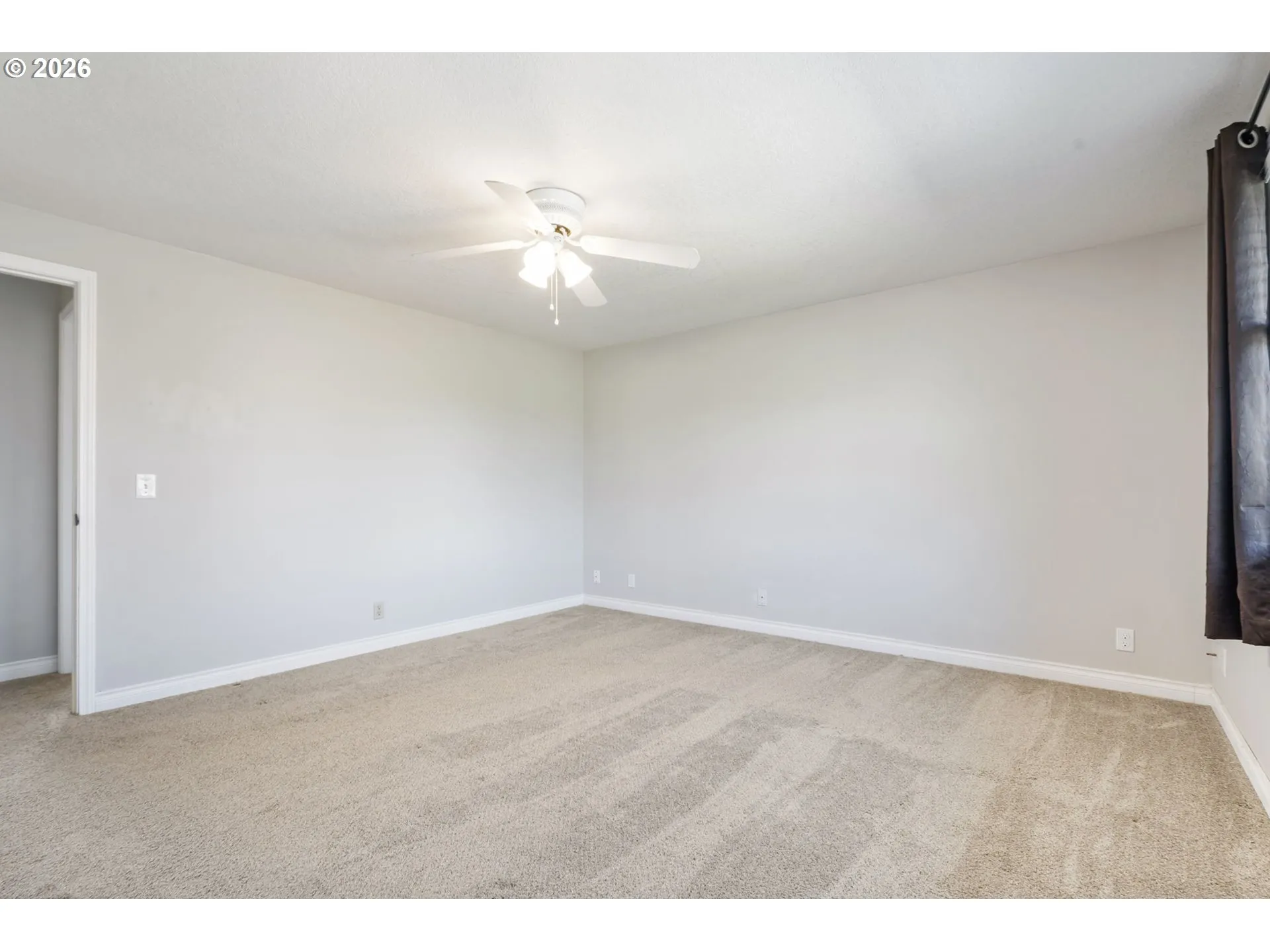 Bedroom, Primary-Main