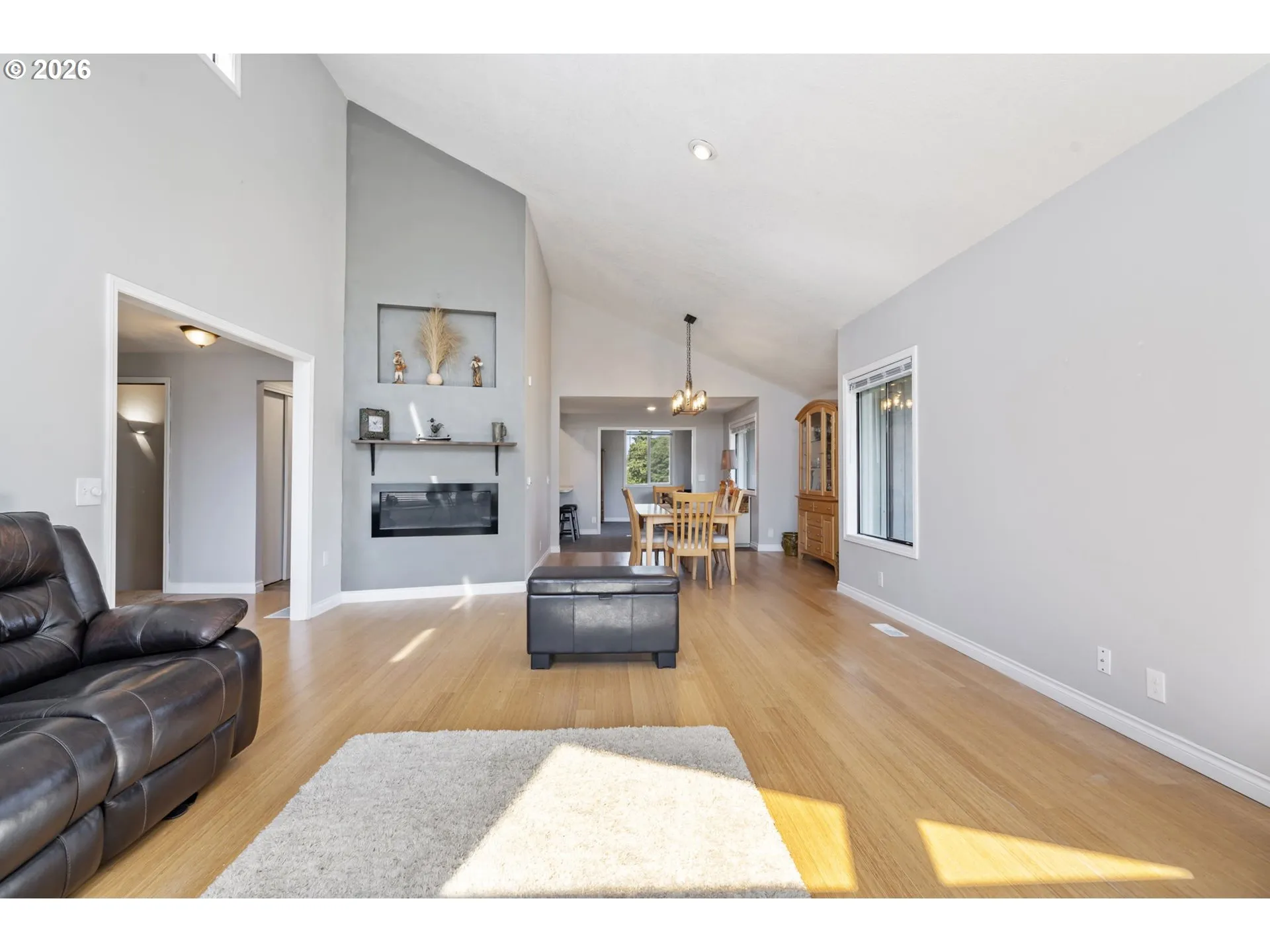 Living Room-Fireplace