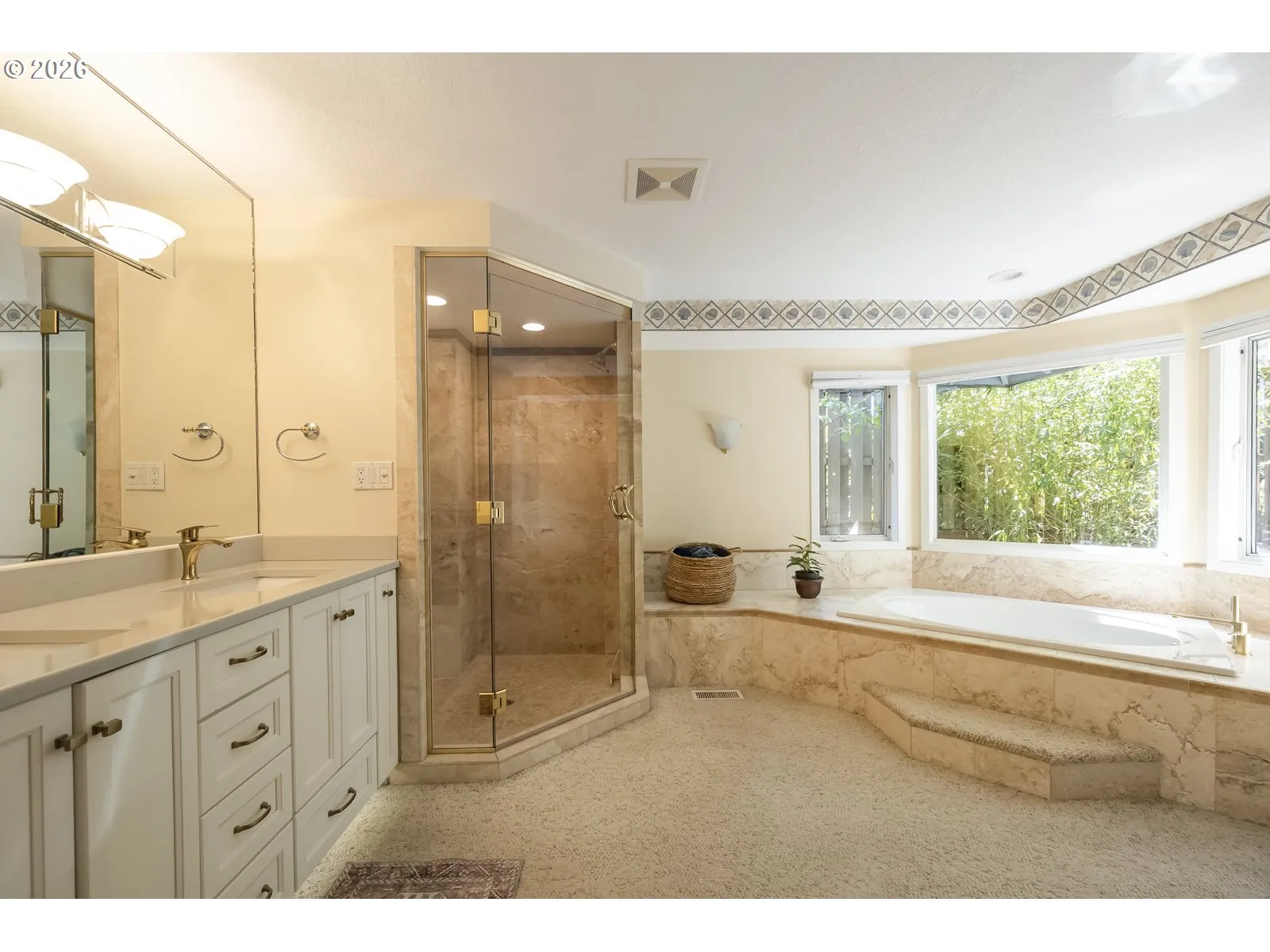 Bathroom-Garden Tub
