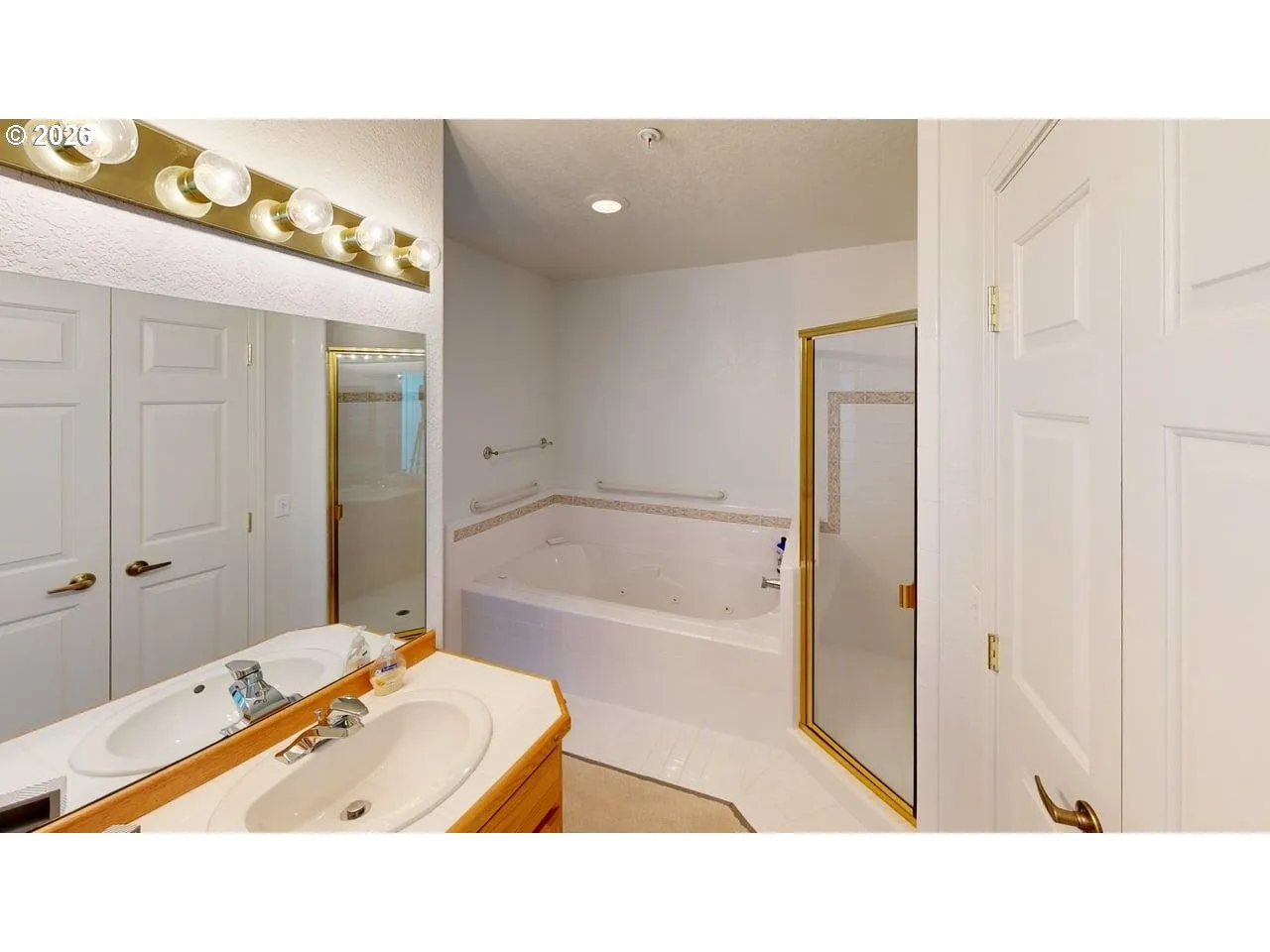 Bathroom, Attached