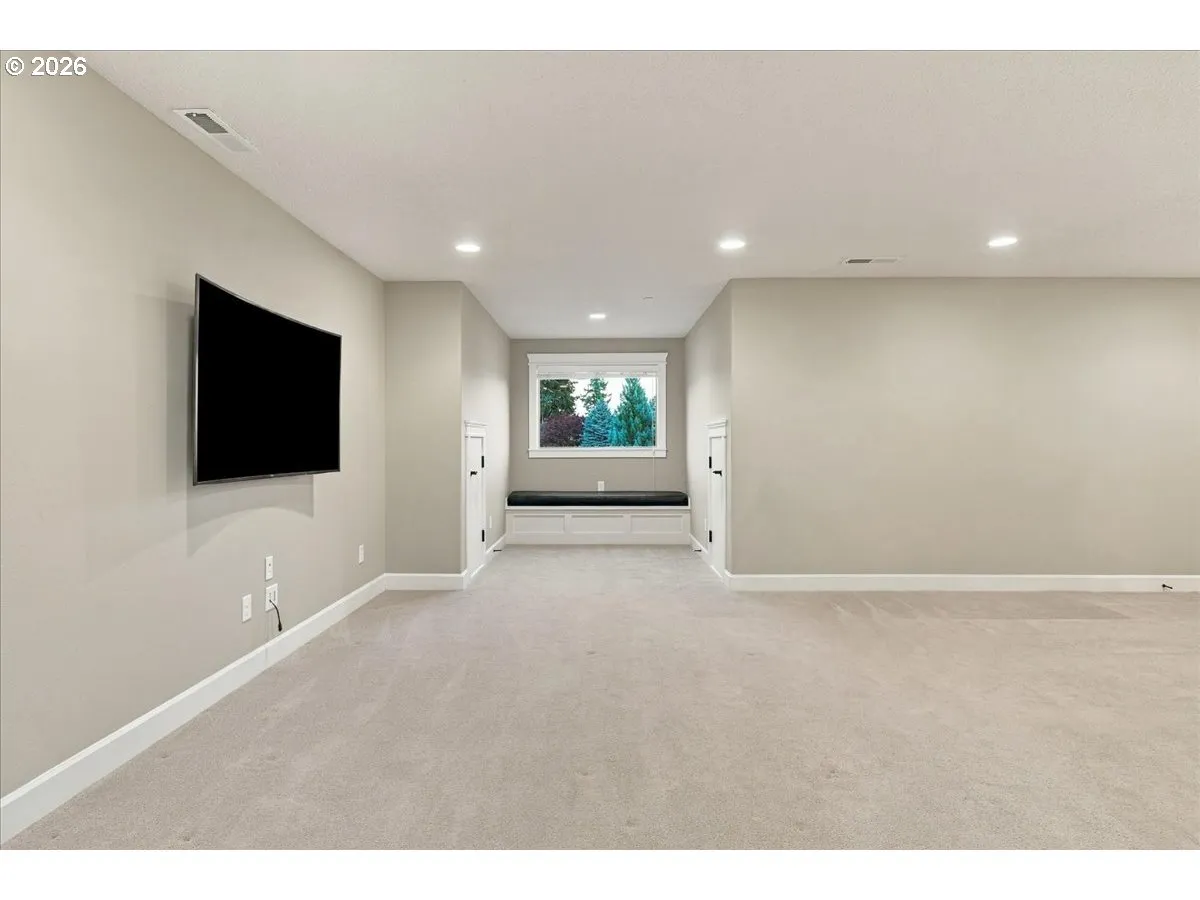 Bonus Room-Upper