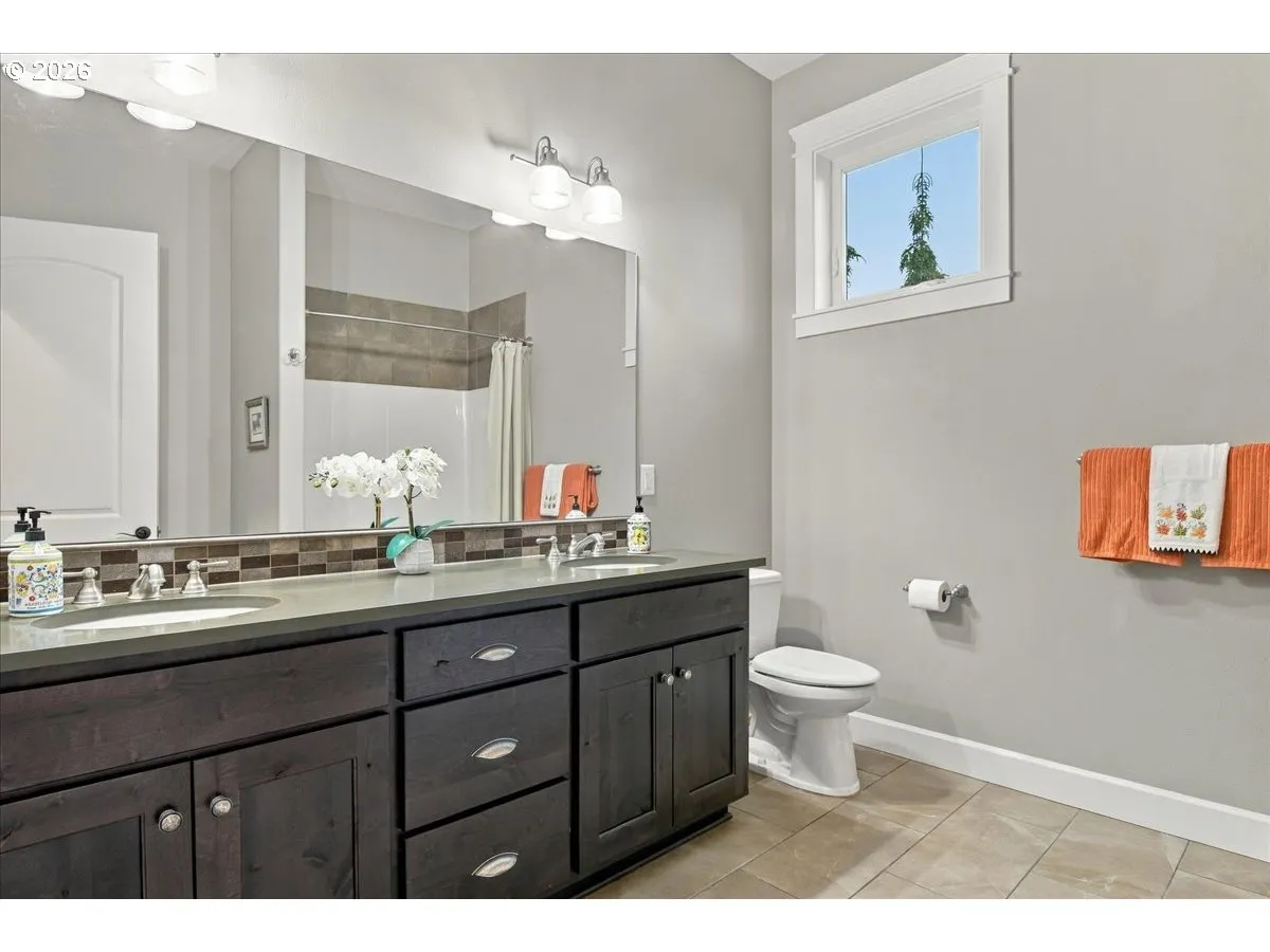 Bathroom-Hall