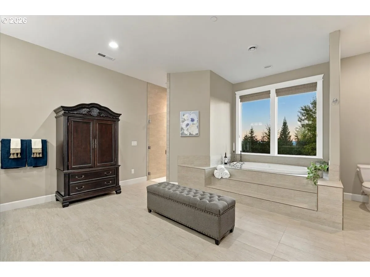 Owner's Suite Bathroom