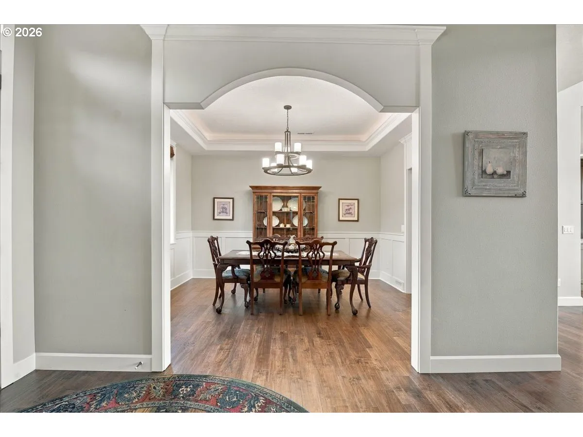 Dining Room-Formal