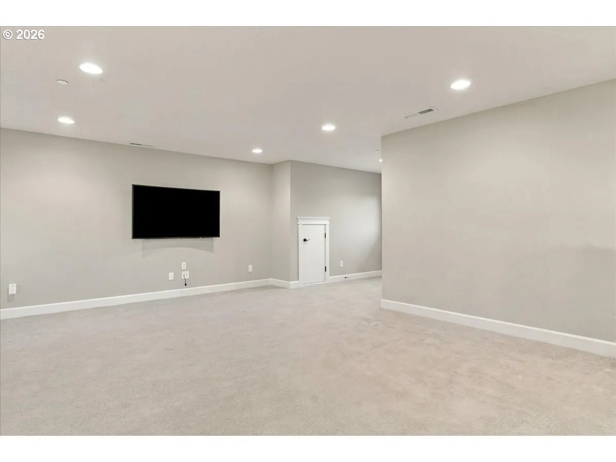 Bonus Room-Upper