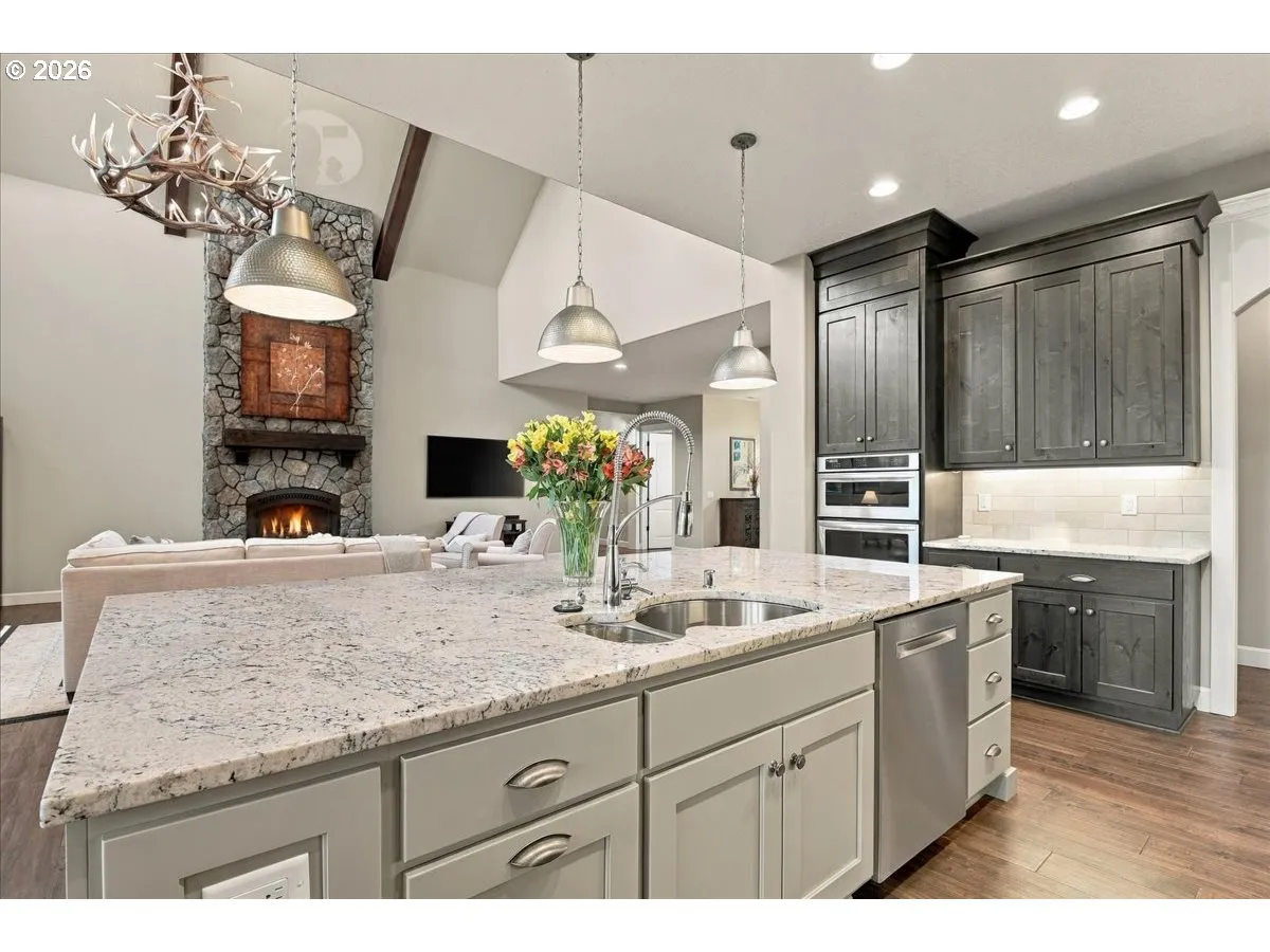 Kitchen-Island