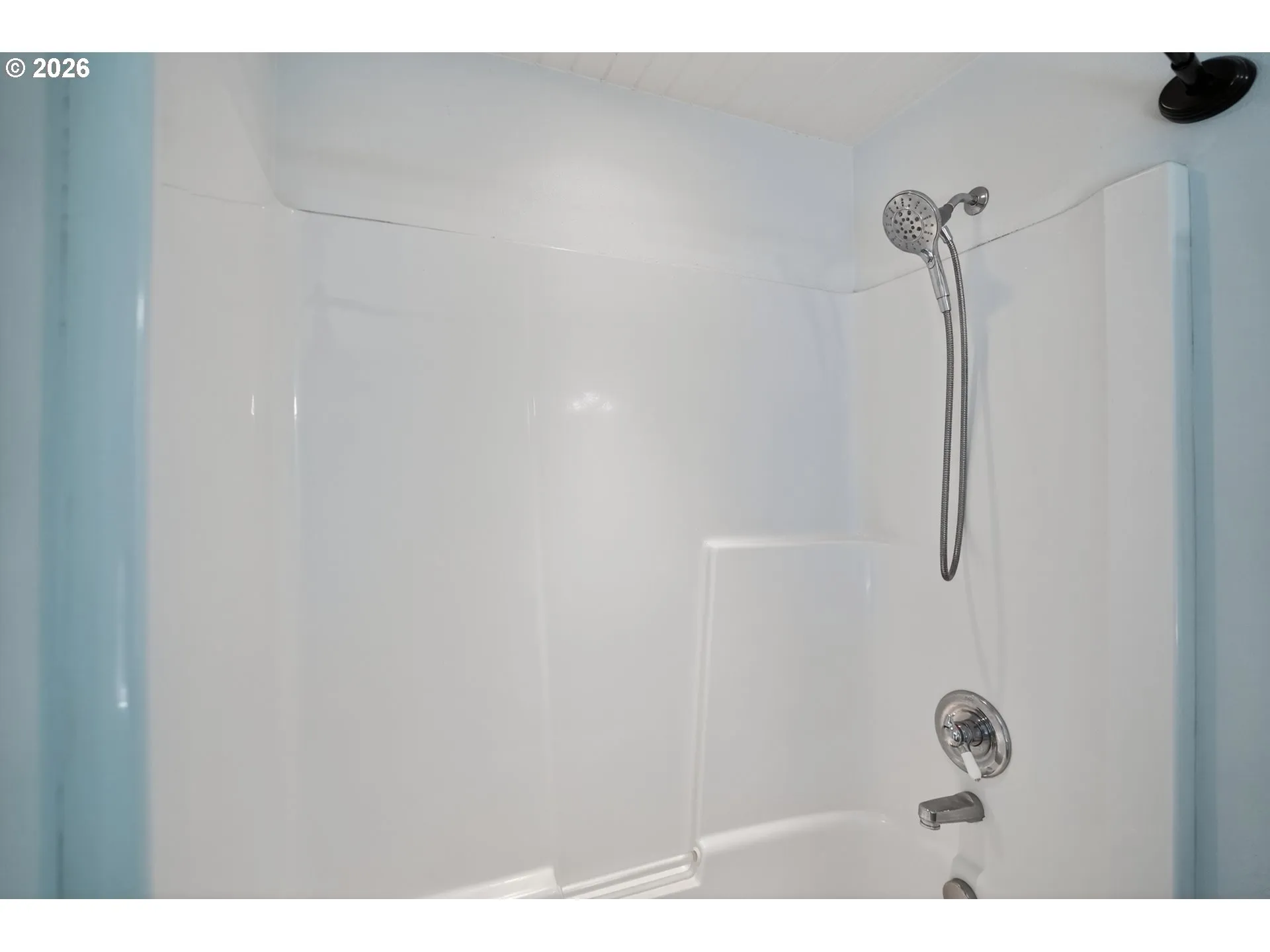 Bathroom-Upper