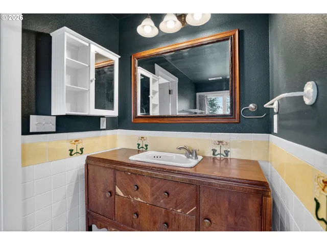 Owner's Suite Bathroom