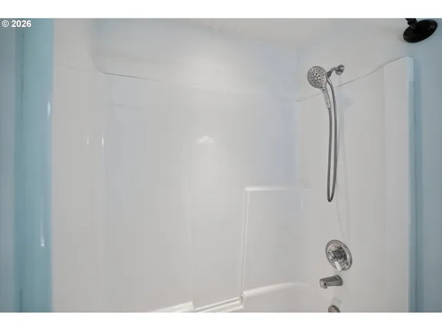 Bathroom-Upper