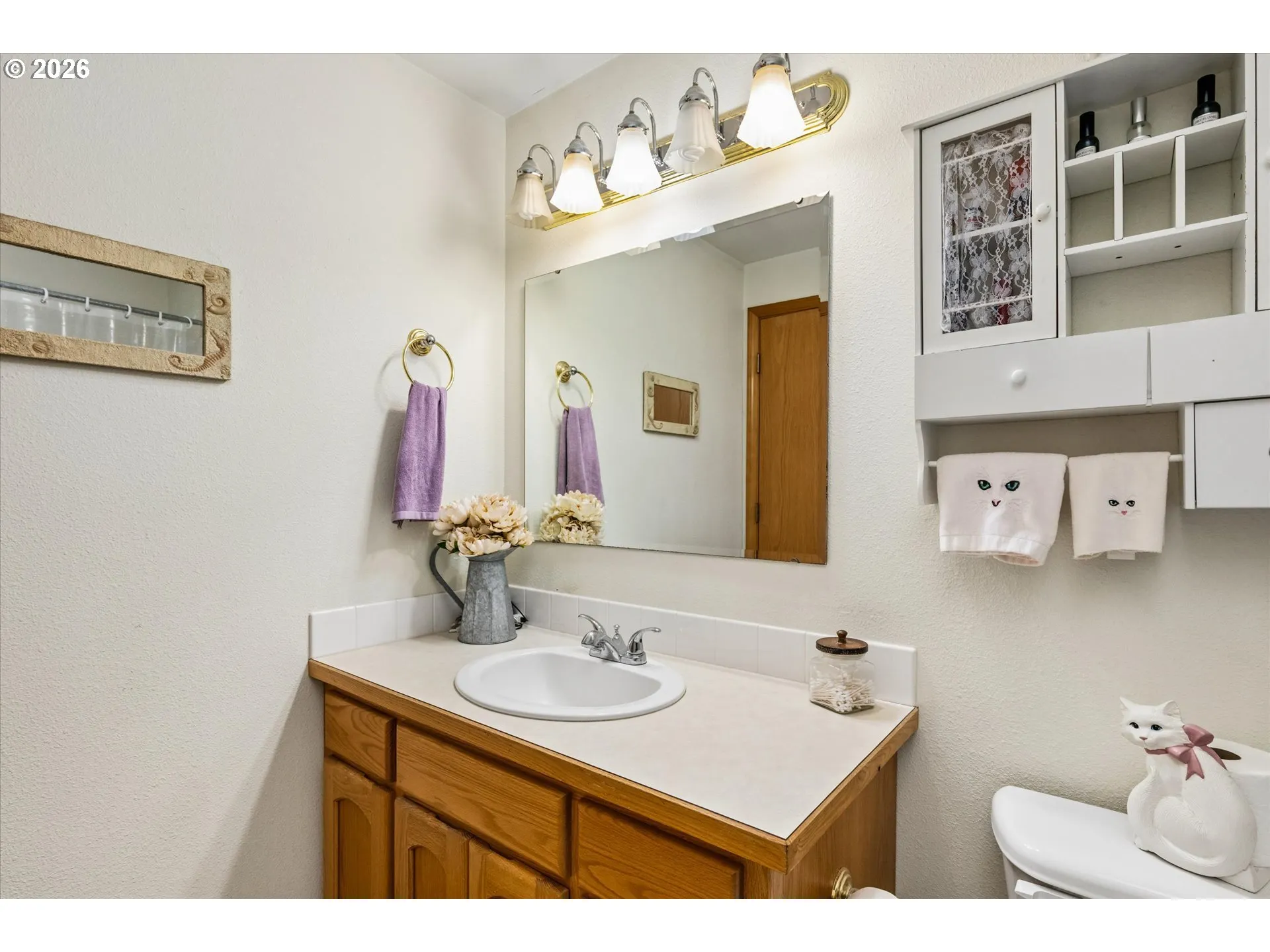 Bathroom, Attached