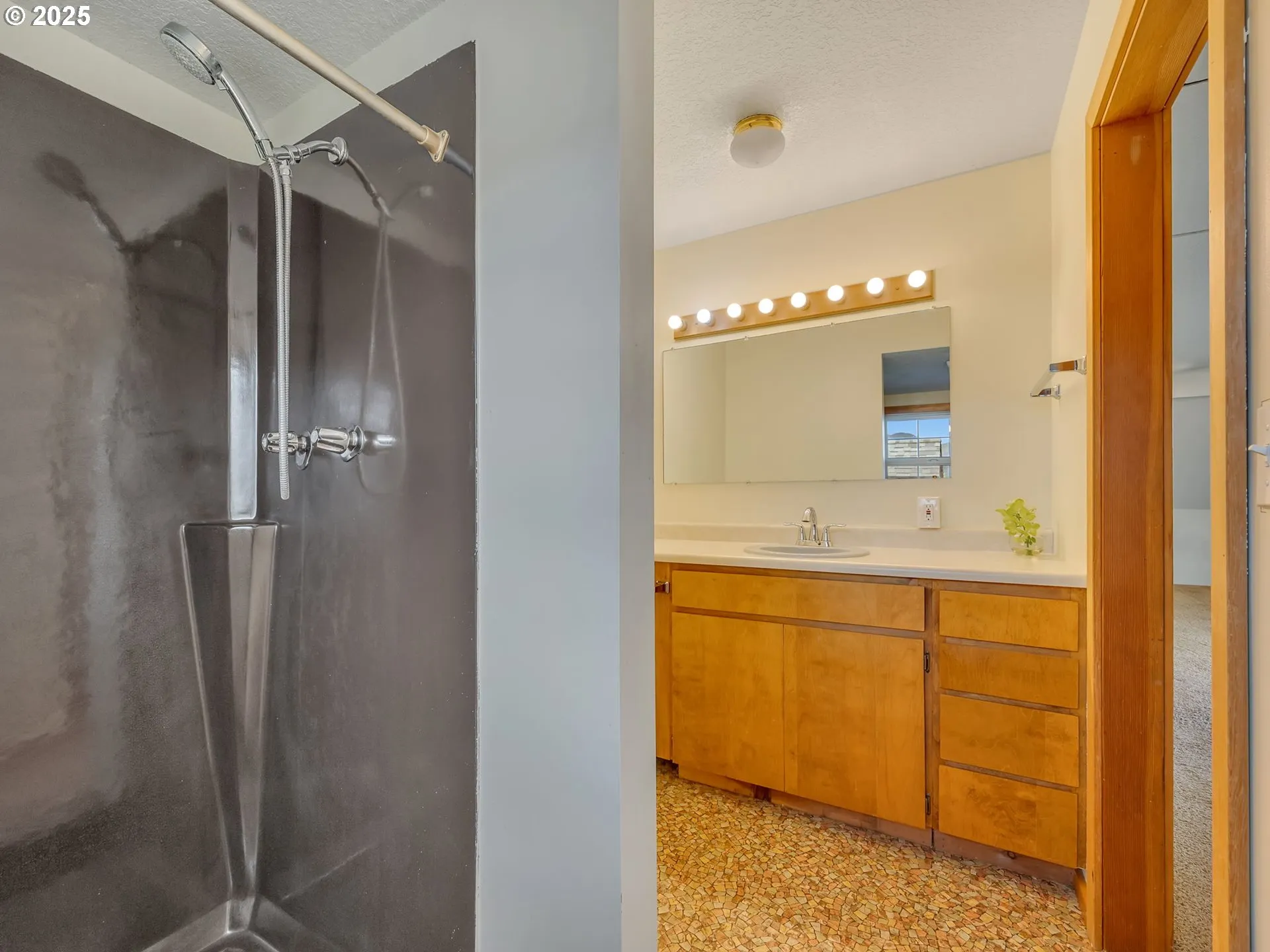 Primary Bedroom-Attached Bathroom