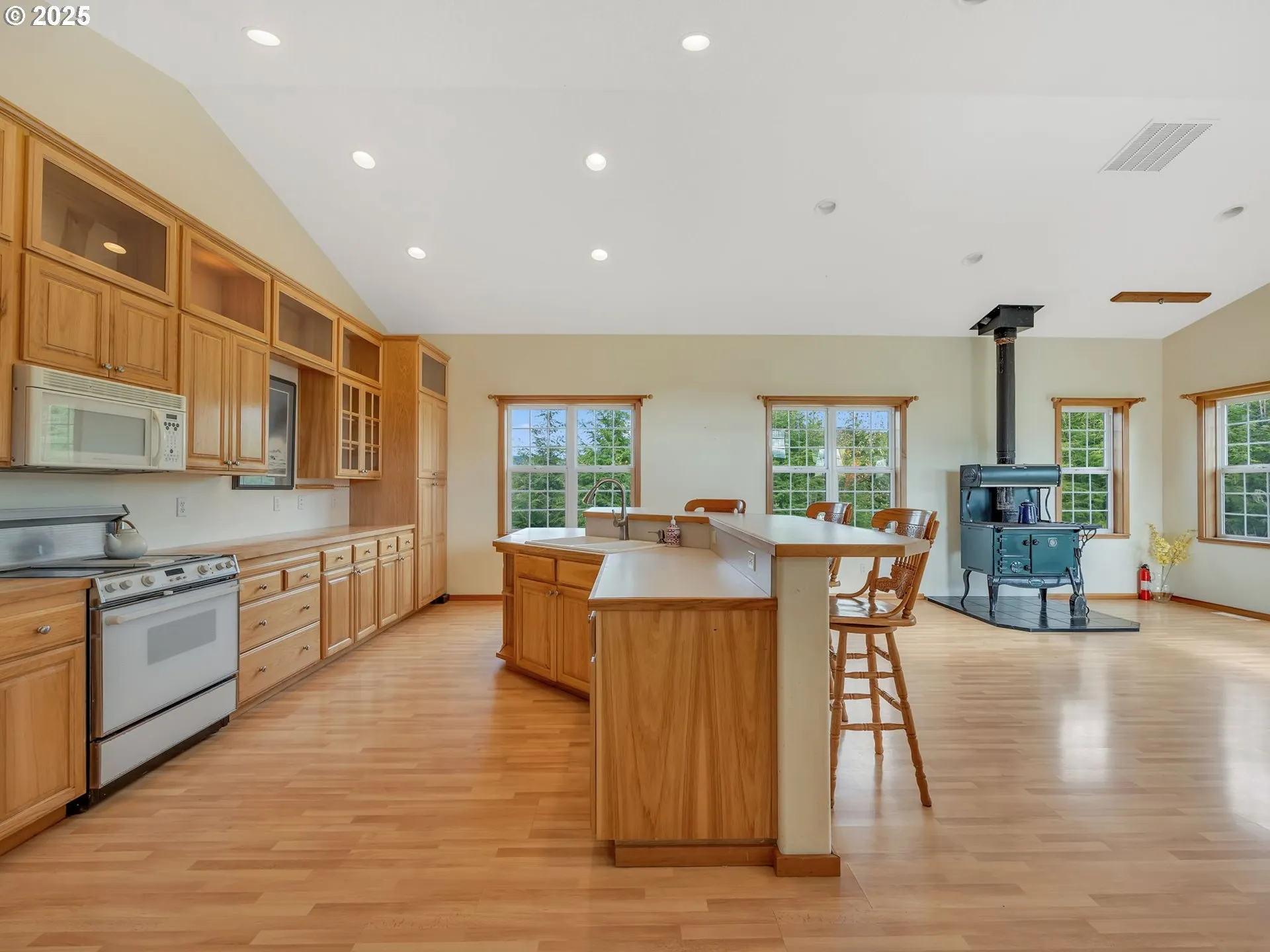 Kitchen/Living Room